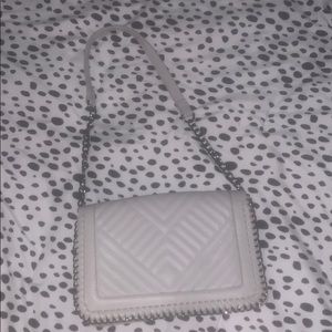 gray shoulder bag, chain detail perfect condition